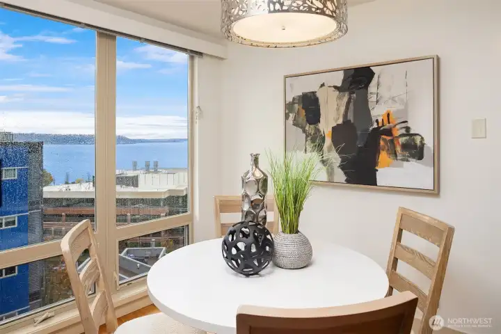 Beautiful views accompany your meals!