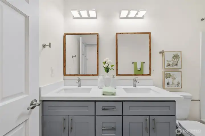 Upstairs Hall Bathroom