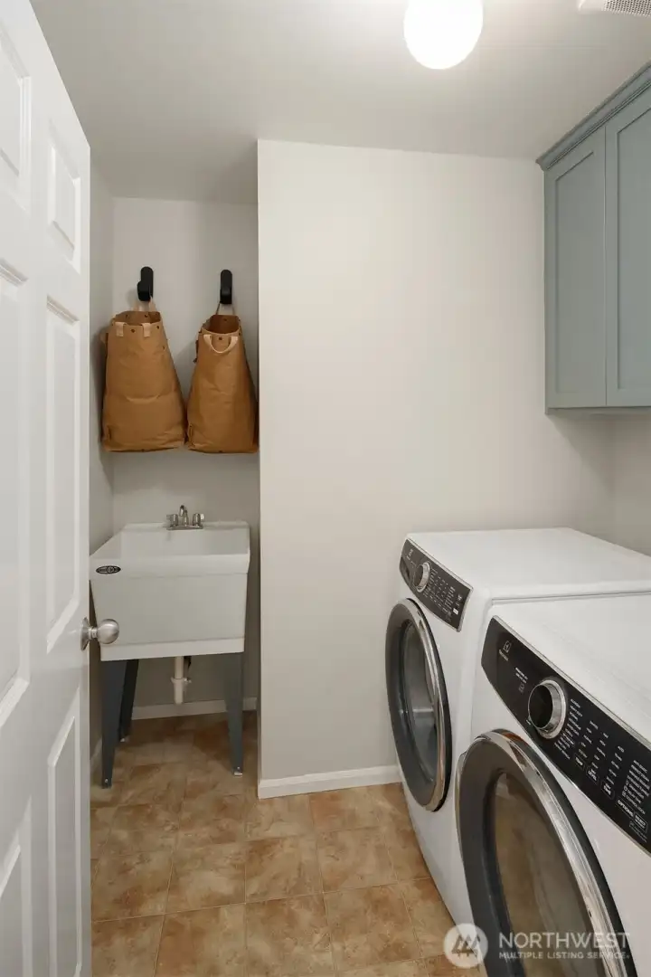 2nd level laundry room.