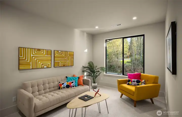 Upper level bonus or play room