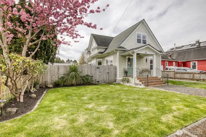 Professionally landscaped yards with great curb appeal