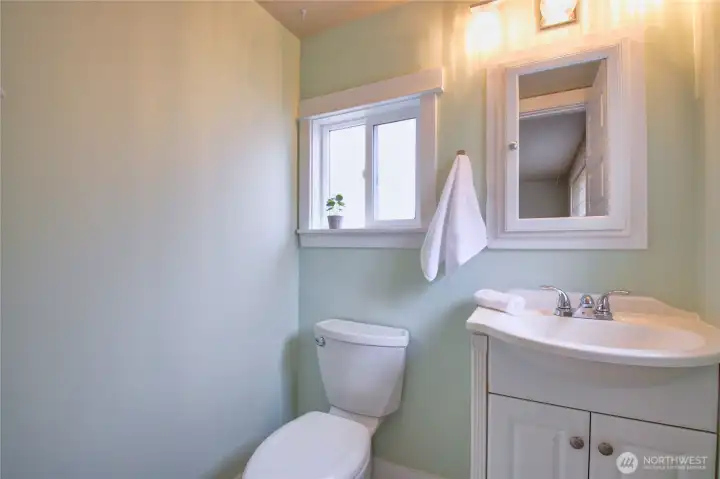 Half bathroom off of primary bedroom.