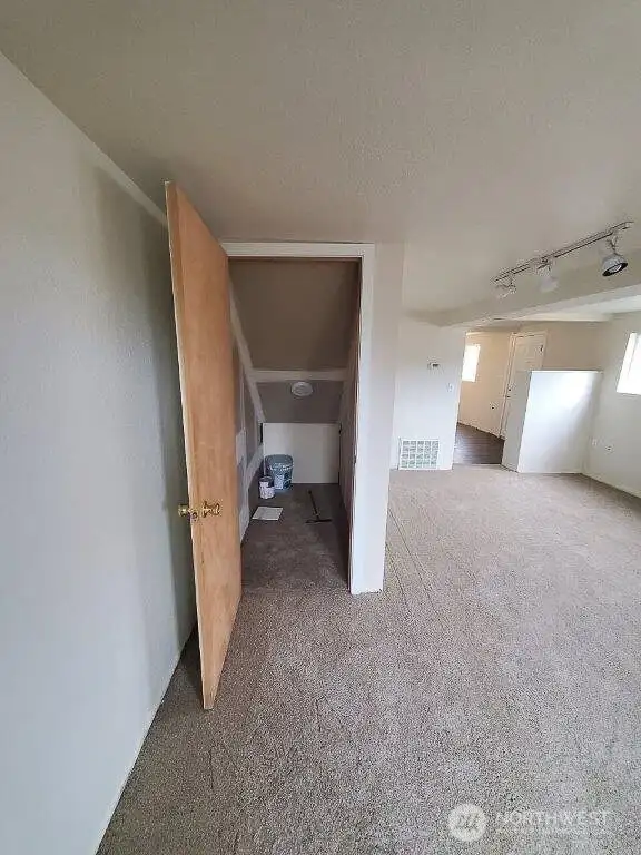 Unit B, Coat closet.