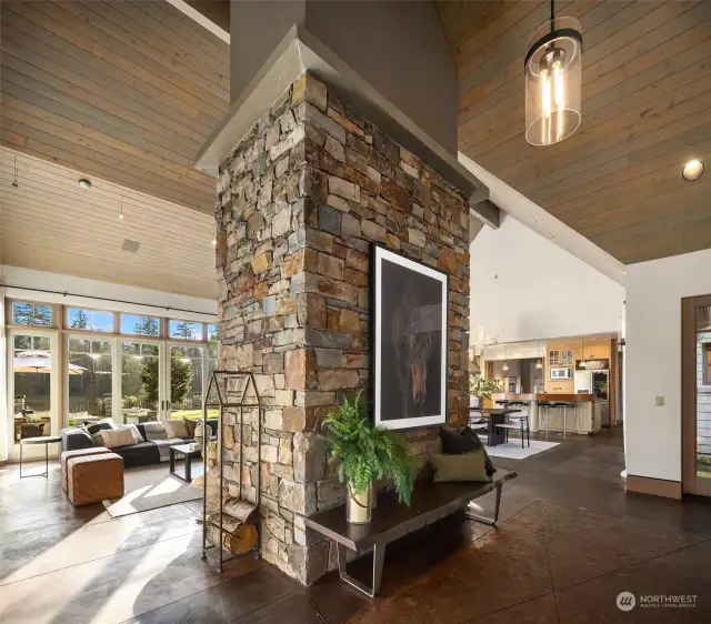 Open floor plan with vaulted ceilings