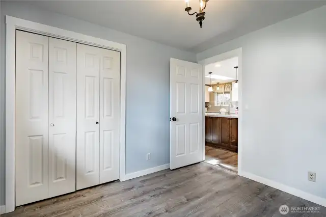 Office/Den/Bedroom 5