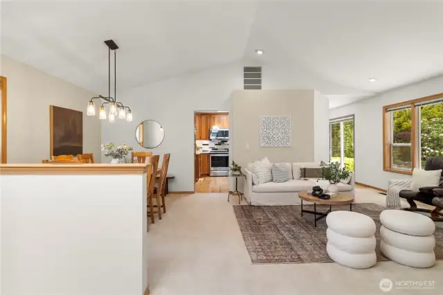 The perfect open concept space to gather! Bright windows, Vaulted ceilings.