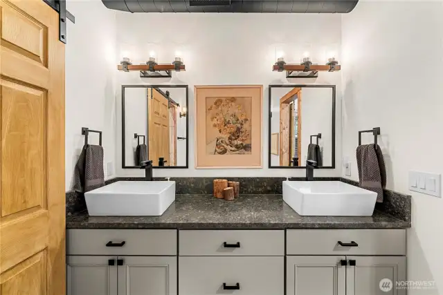 Dual Vanities in Primary Bath