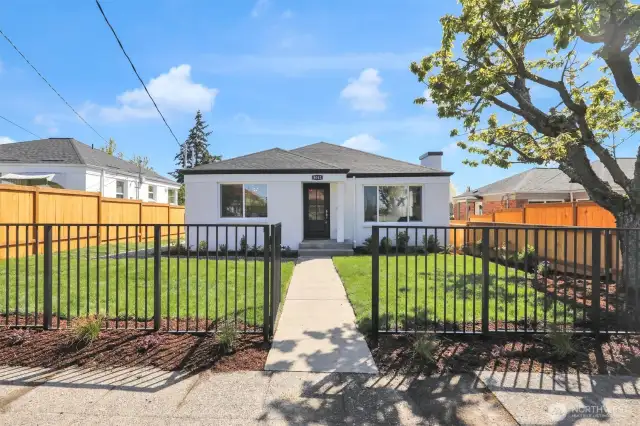 Welcome to 1-story level living + garage! - 8042 19th Ave NW, Seattle, WA 98117