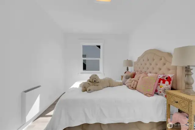 Main floor bedroom - 8042 19th Ave NW, Seattle, WA 98117
