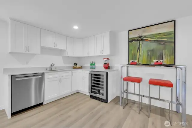 Dishwasher & Sink with garbage disposal make clean up a breeze  - 8042 19th Ave NW, Seattle, WA 98117