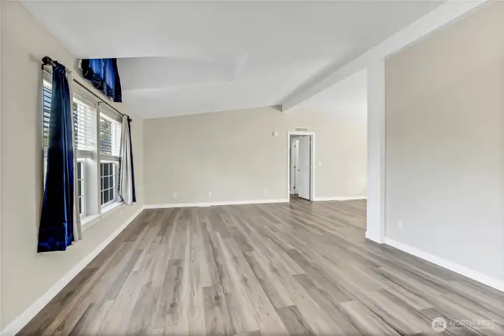 Living room - unfurnished