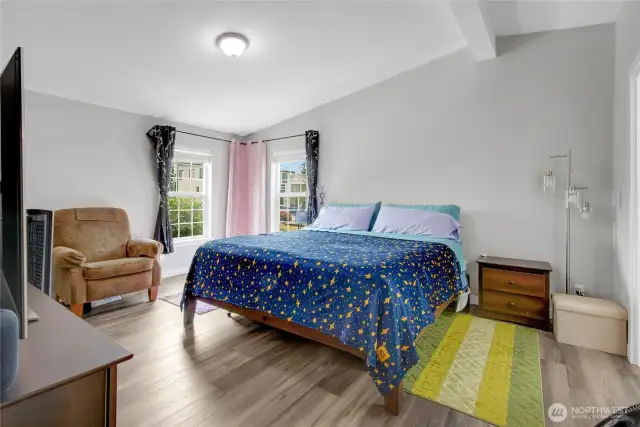 Large primary bedroom