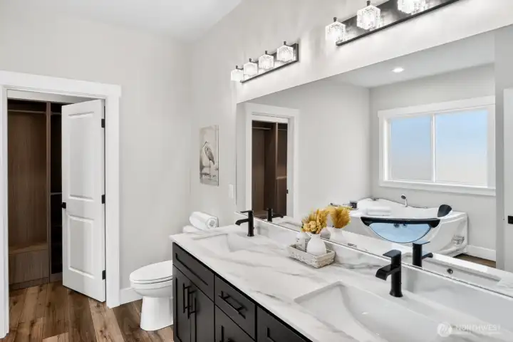 Primary Suite - Walk-In Closet