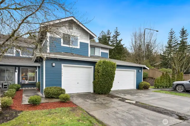 Fabulous Renton Townhome!