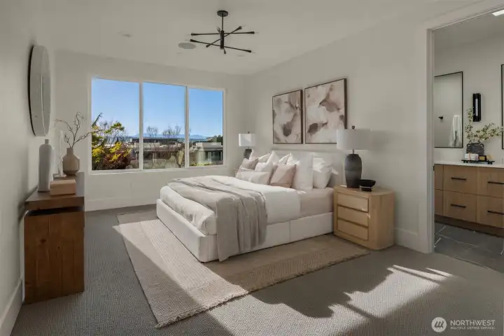 Primary bedroom w/ ensuite