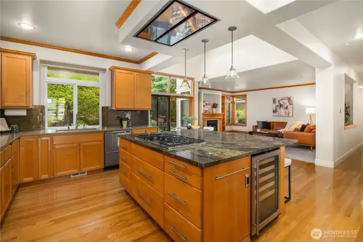 Spacious & functional island with cooktop and storage provides the ideal spot for quick meals and entertaining.