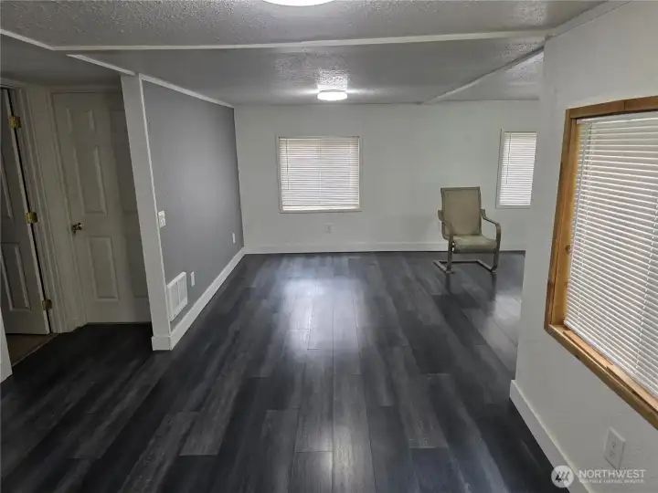 Easy flowing from Kitchen to living room