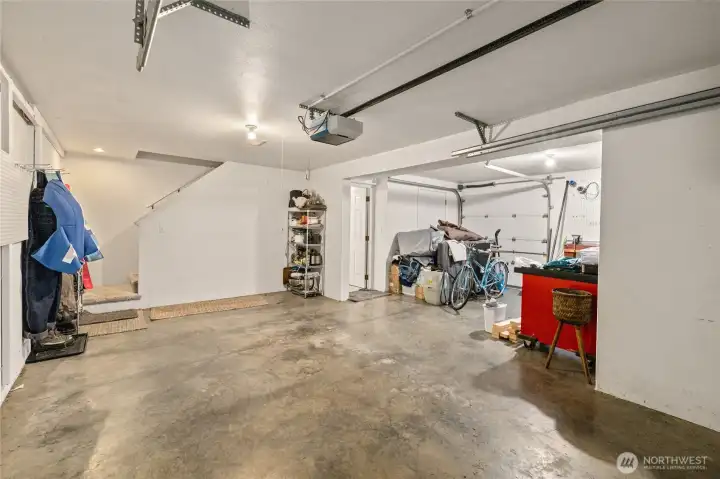Spacious garage
