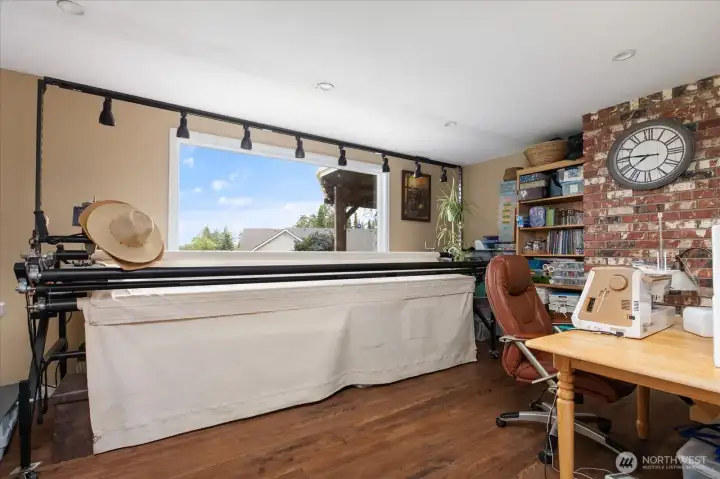Den/craft room