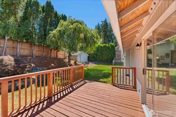 Expansive deck is ideal for outdoor dining and entertaining. Expansive deck is ideal for outdoor dining and entertaining.