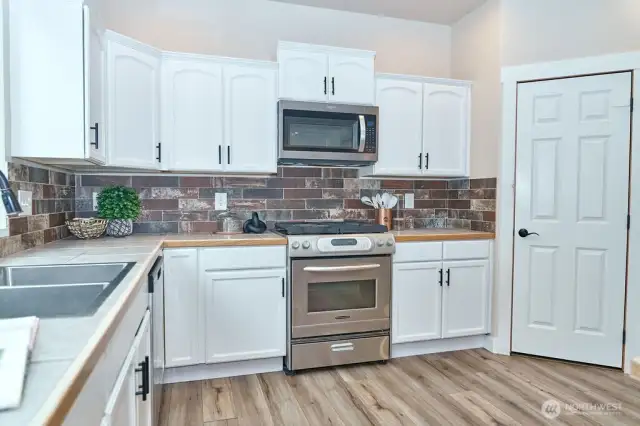 Walk-in Pantry