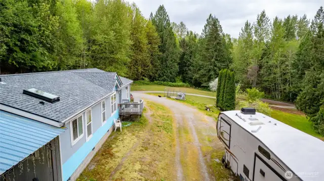 RV parking, nice front deck