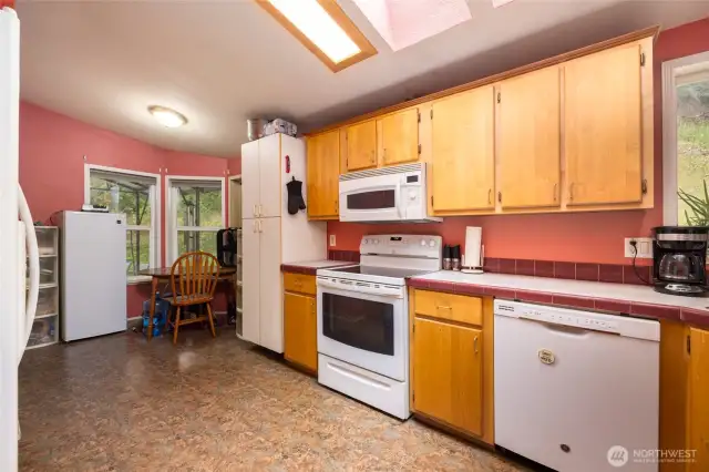 Fully functional kitchen