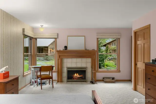 Primary Bedroom - Fireplace