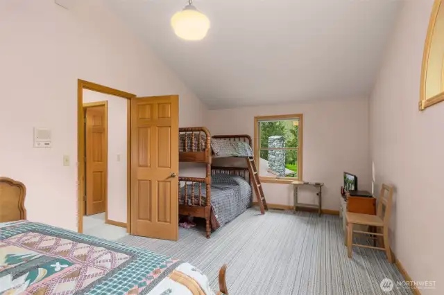 Bedroom - Upper