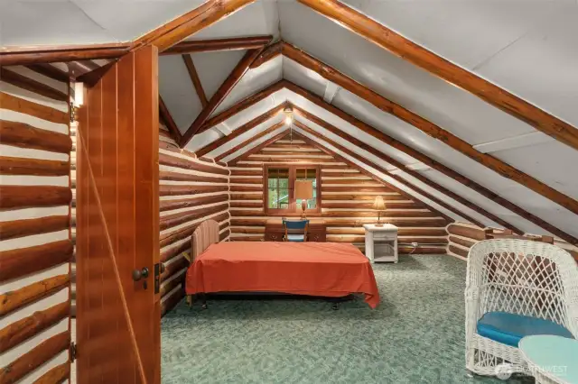 2nd Residence Bedroom - Upper