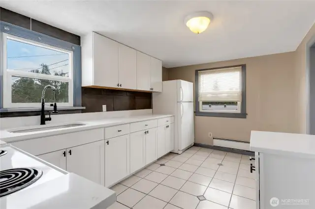 Detwached dwelling unit kitchen