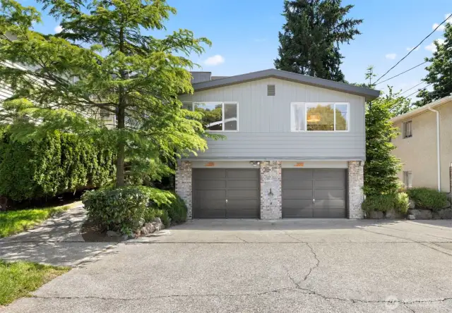 Classic Ballard Triplex