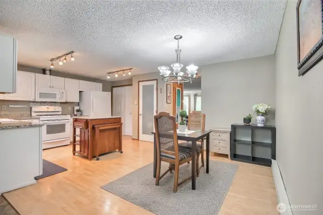 Open and easy flow floor plan