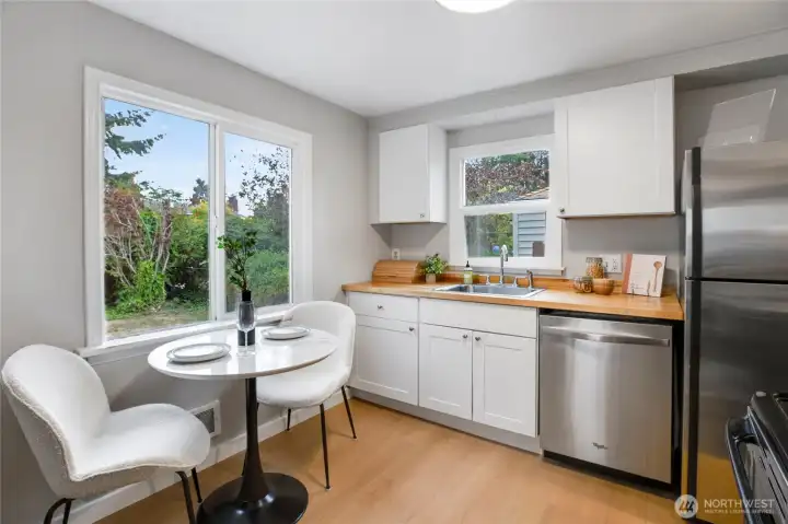 Open Kitchen perfect for hosting friends and cooking up your next meal
