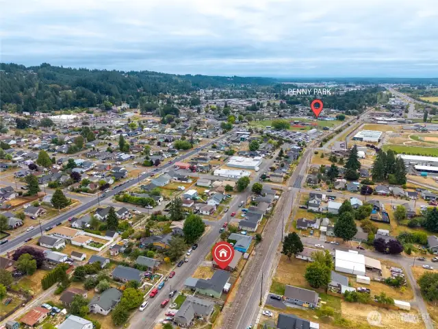 This home is just a minute away from beautiful Penny Playground Recreational Park and Shaw Aquatics Center in cute Chehalis, WA.