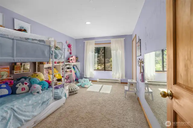 4th bedroom on upper floor