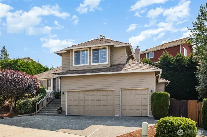 This home’s warm neutral color palette with new exterior paint in 2020, enhances its charm and adds to the overall curb appeal.