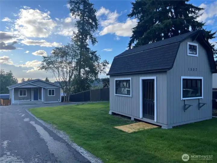 Detached Shed with tons of storage