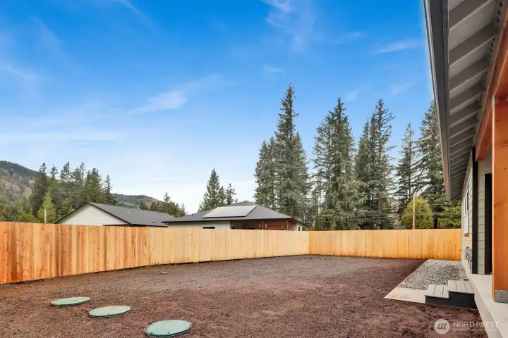 Stunning mountain views from your backyard! Imagine all the possibilities in this gorgeous  backyard!