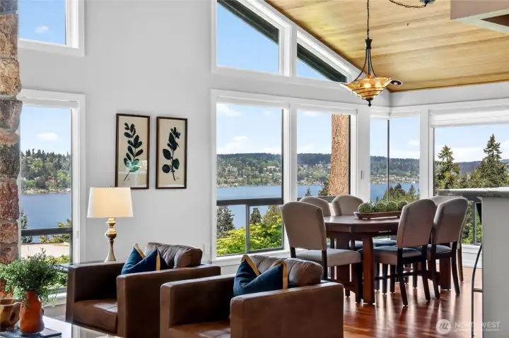 Awe-inspiring view of Lake Washington.