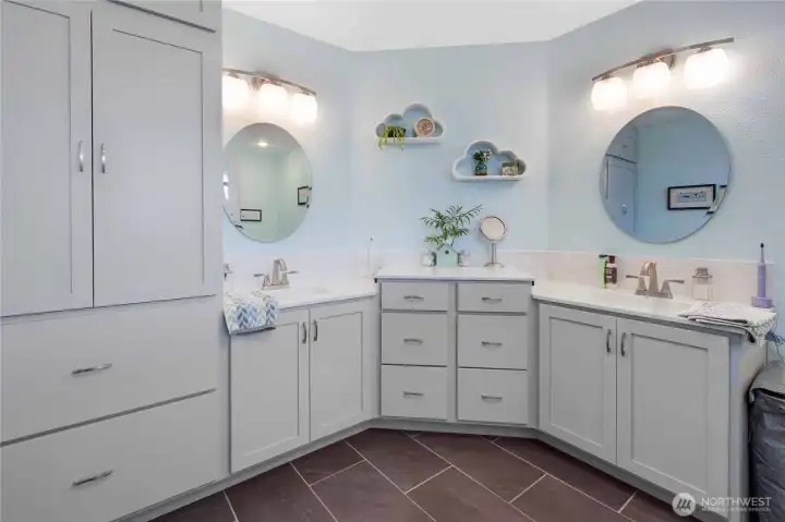 Primary bath with extra storage.