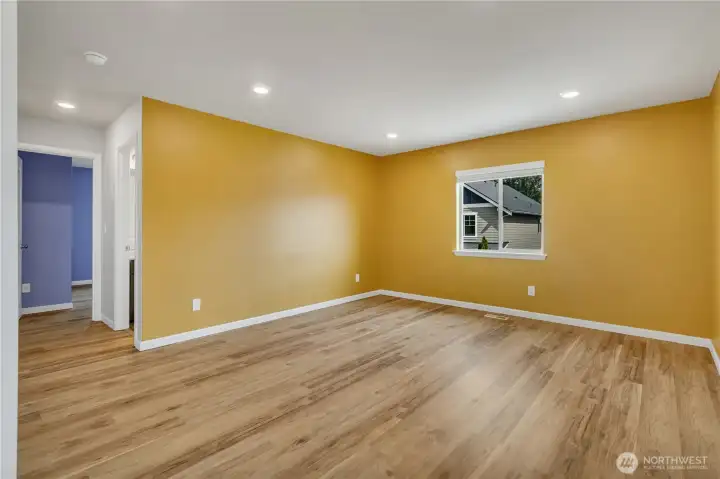 Upper level bonus room