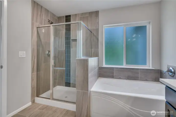 Soaking tub