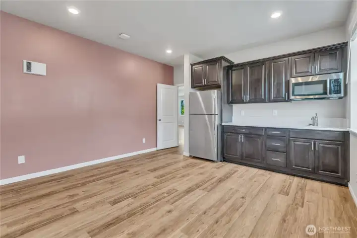 Spacious family room in apartment