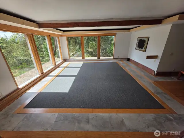 Large Living Room / Hosting Area