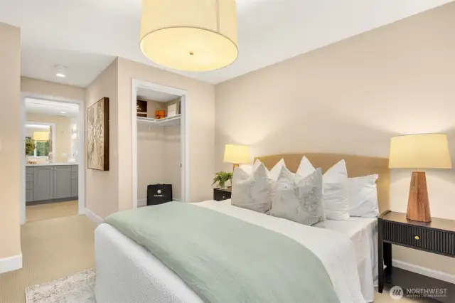 Second en-suite bedroom.