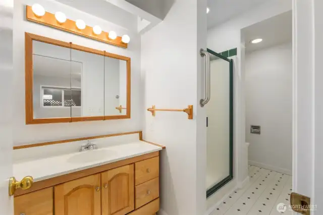 3/4 Bath