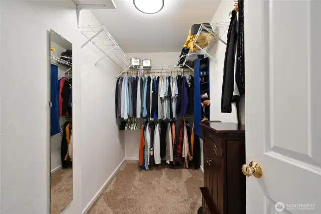 Nice sized walk-in closet.