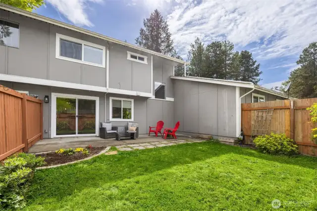 Patio area is a fantastic area for relaxing!