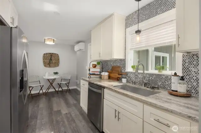 Quartz counter tops!